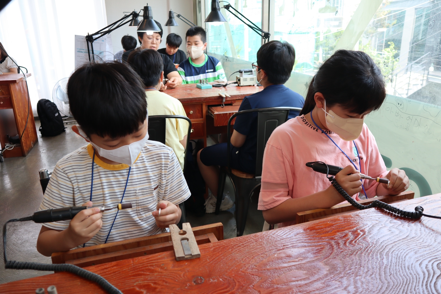 예감을깨우는 토요일 활동사진