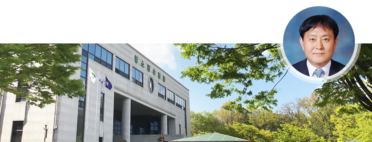 청소년수련관 건물 사진, 관장 조경서 사진